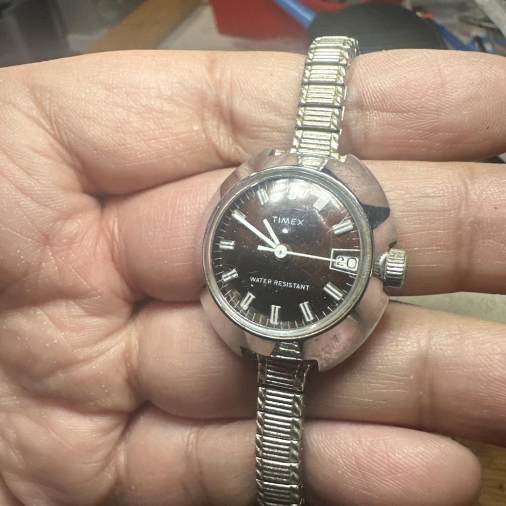 Working 1970s Vintage Timex Brown Dial Ladies Silver Manual Wind Watch 28mm 6.5"
